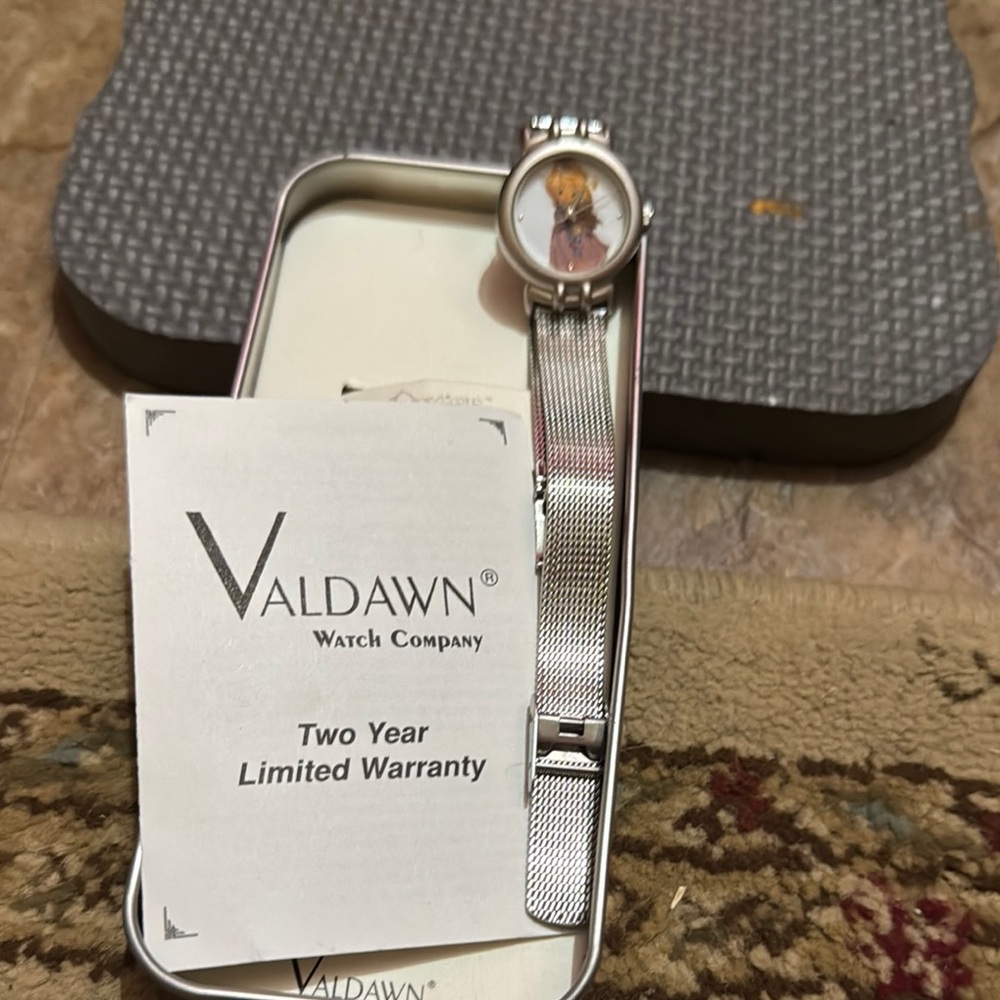 Valdawn precious moments watch